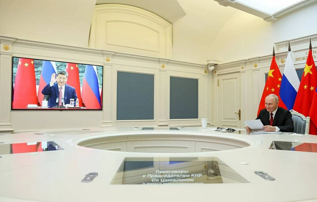 Chủ tịch Trung Quốc: Hội đàm trực tuyến với Tổng thống Nga kêu gọi xây dựng kế hoạch lớn; Điện đàm cùng Tổng thống Mỹ nhắc vấn đề Đài Loan Chủ tịch Trung Quốc: Hội đàm trực tuyến với Tổng thống Nga kêu gọi xây dựng kế hoạch lớn; Điện đàm cùng Tổng thống Mỹ nhắc vấn đề Đài Loan