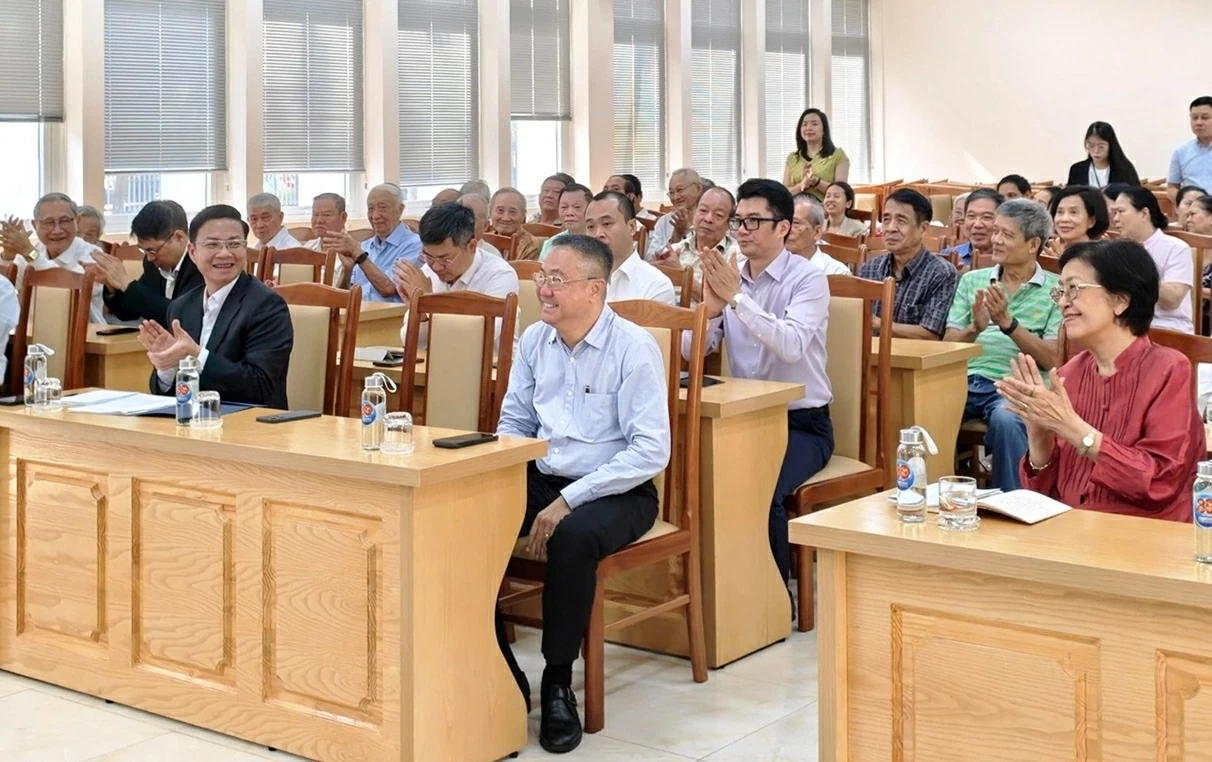 Sở Ngoại vụ TP. Hồ Chí Minh họp mặt truyền thống, đón mừng Xuân mới cho các cán bộ hưu trí