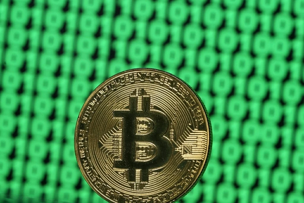Bitcoin tiếp tục lao dốc, xóa sạch đà tăng kể từ sau bầu cử Tổng thống Mỹ 2024