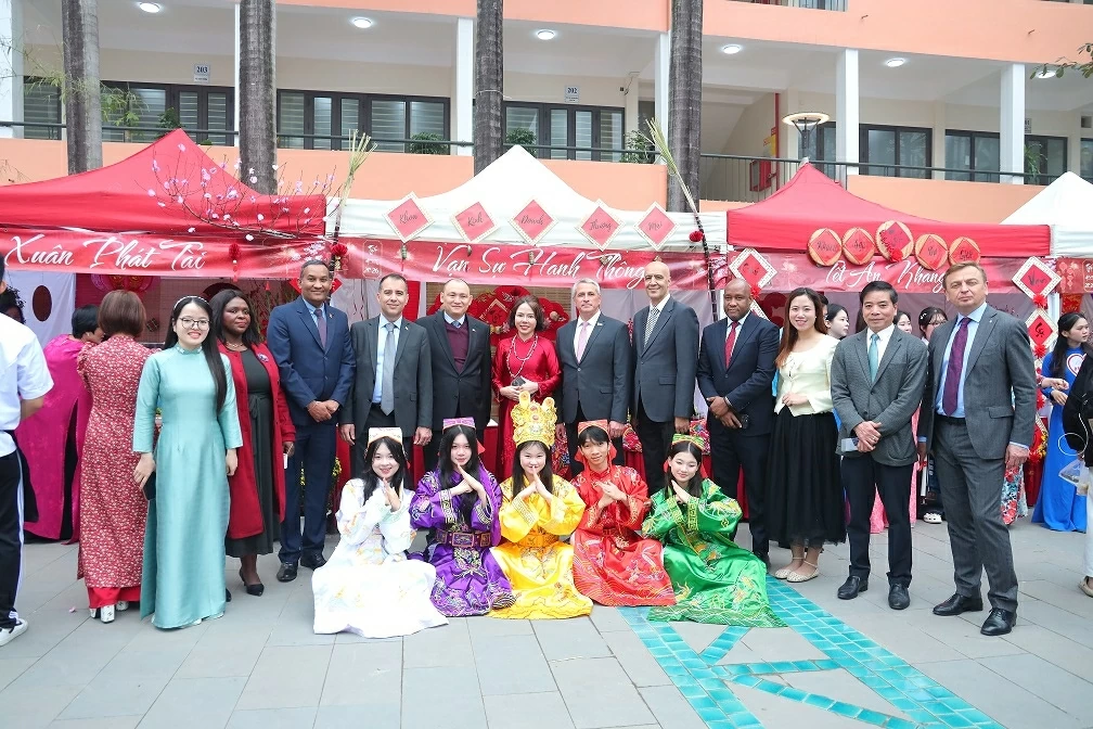 Điểm hẹn giao lưu Tết cổ truyền giữa sinh viên Hà Nội và bạn bè quốc tế