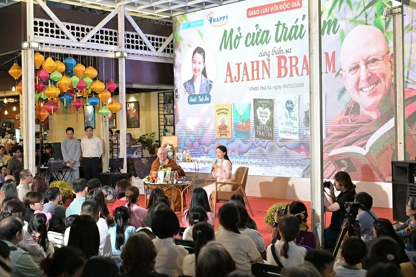 Thiền sư Ajahn Brahm và lời hứa quay lại Việt Nam Thiền sư Ajahn Brahm và lời hứa quay lại Việt Nam