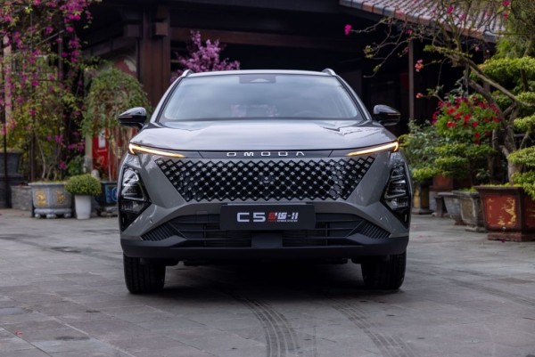 Omoda C5 hybrid có mặt tại Việt Nam với thiết kế hiện đại và ấn tượng