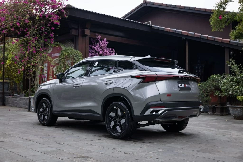 Omoda C5 hybrid có mặt tại Việt Nam với thiết kế hiện đại và ấn tượng