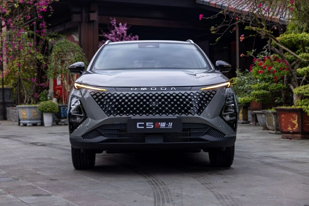 Omoda C5 hybrid có mặt tại Việt Nam với thiết kế hiện đại và ấn tượng