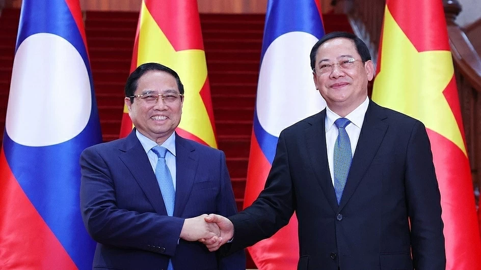 Thủ tướng Phạm Minh Chính hội kiến với Thủ tướng Lào Sonexay Siphandone