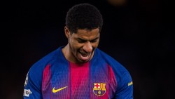 Vì HLV Carrick, Barca không dám mặc cả Rashford