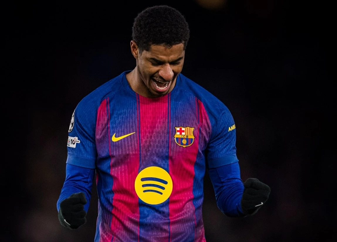 Vì HLV Carrick, Barca không dám mặc cả Rashford