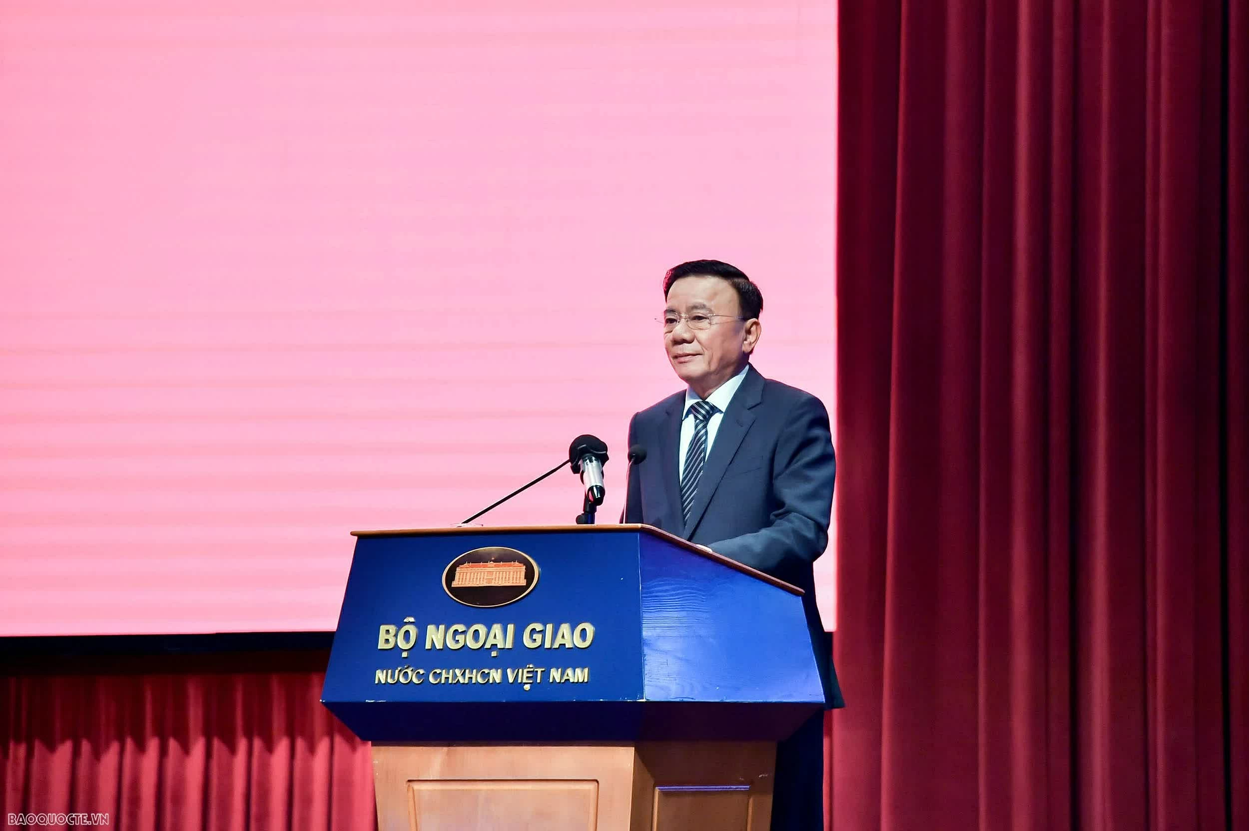 số Tết: Ý kiến ngũ trụ số Tết: Ý kiến ngũ trụ