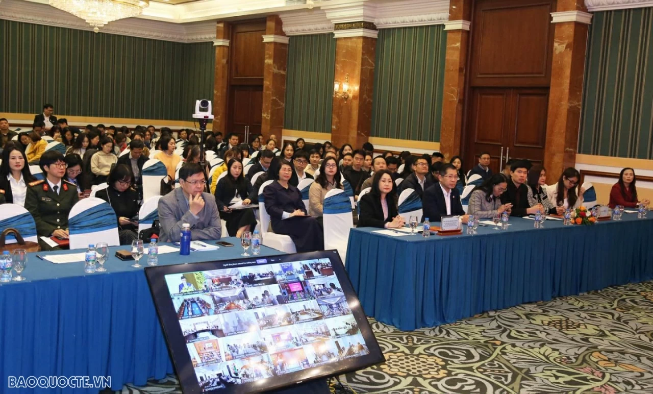 Hơn 1.000 đại biểu dự tập huấn tuyên truyền về bầu cử Quốc hội khóa XVI Hơn 1.000 đại biểu dự tập huấn tuyên truyền về bầu cử Quốc hội khóa XVI