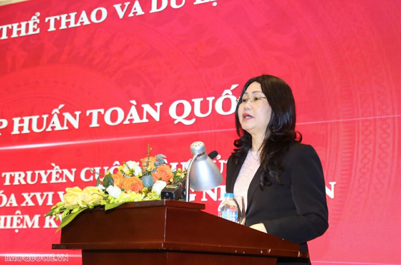 Tập huấn