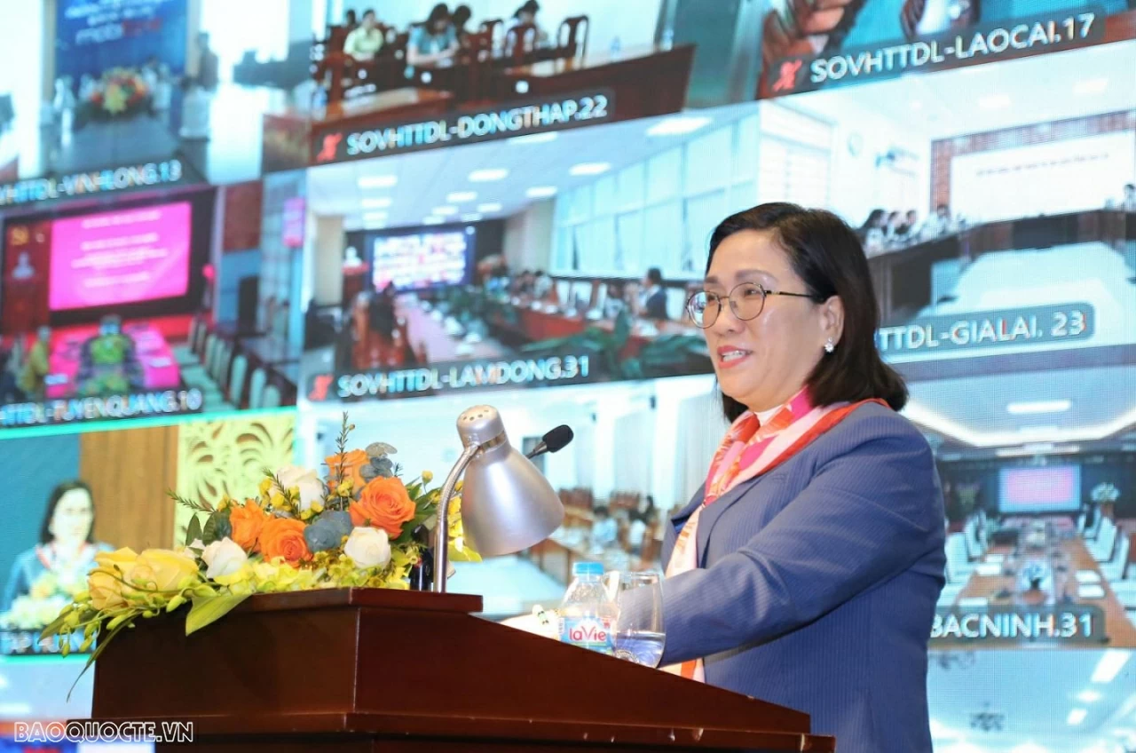Tập huấn