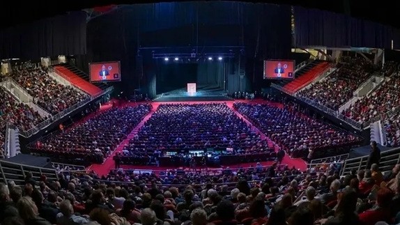 Đại sứ Việt Nam tại Hy Lạp dự lễ khai mạc Đại hội Đảng toàn quốc lần thứ 22 Đảng Cộng sản Hy Lạp