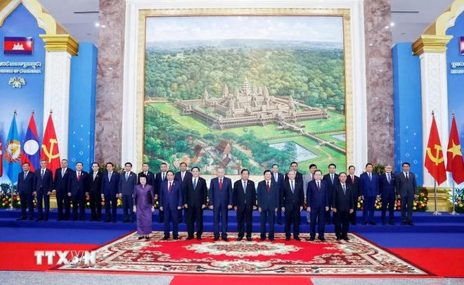 Cuộc gặp giữa Bộ Chính trị Đảng Cộng sản Việt Nam và Ban Thường vụ Đảng Nhân dân Campuchia