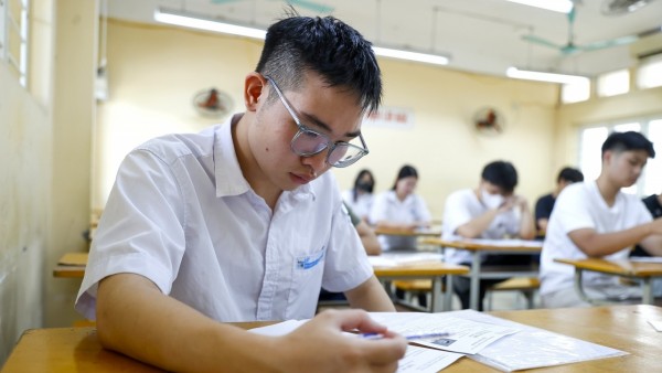 Bộ GD&ĐT đề xuất quy định chỉ tiêu tuyển sinh cho ngành sức khỏe và sư phạm