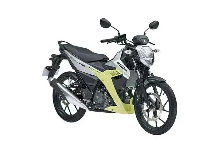 So với thế hệ trước, Suzuki Satria 2026 – đặc biệt là bản Satria Pro – được nâng cấp đáng kể về thiết kế lẫn trang bị. So với thế hệ trước, Suzuki Satria 2026 – đặc biệt là bản Satria Pro – được nâng cấp đáng kể về thiết kế lẫn trang bị.