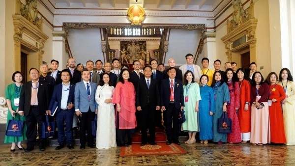 Kiều bào đồng hành cùng TP. Hồ Chí Minh chuyển đổi xanh trong kỷ nguyên số