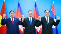 Thủ tướng Việt Nam – Campuchia – Lào họp triển khai kết quả cuộc gặp giữa người đứng đầu ba Đảng