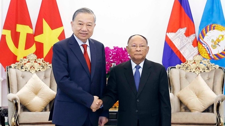 Tổng Bí thư Tô Lâm hội kiến Chủ tịch danh dự Đảng Nhân dân Campuchia Heng Samrin