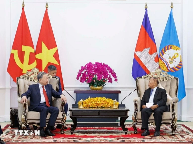 Tổng Bí thư Tô Lâm hội kiến Chủ tịch danh dự Đảng Nhân dân Campuchia Heng Samrin