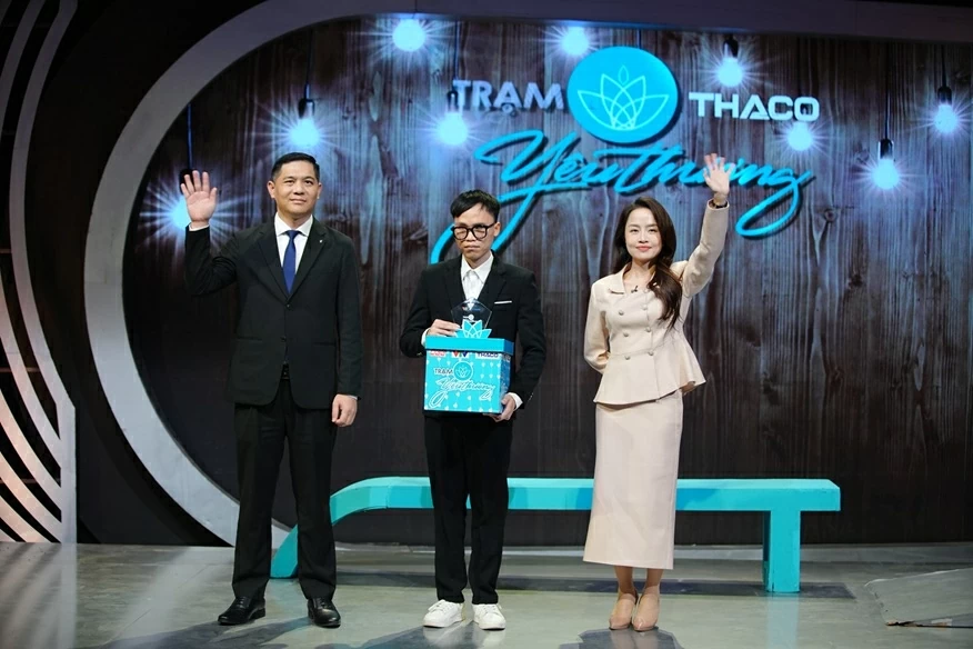 chàng trai khiếm thị