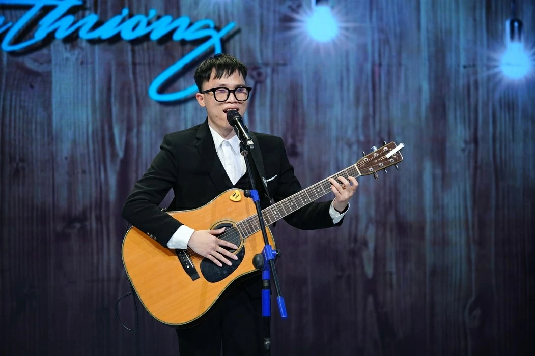 chàng trai khiếm thị