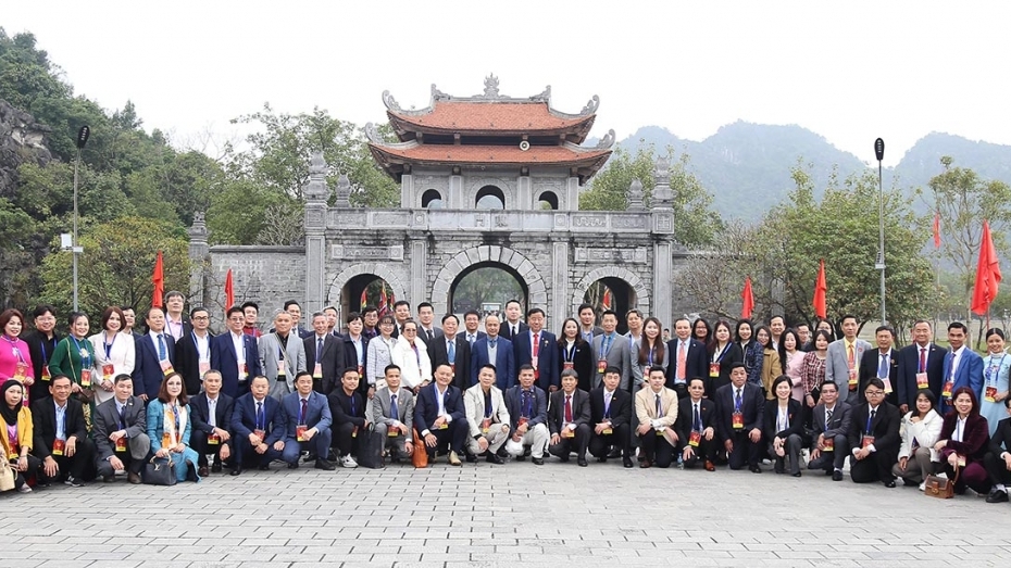 Đoàn kiều bào dự Chương trình Xuân Quê hương 2026 tham quan Khu di tích lịch sử – văn hóa Cố đô Hoa Lư