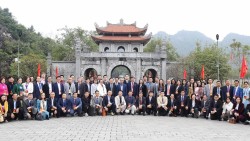 Đoàn kiều bào dự Chương trình Xuân Quê hương 2026 tham quan Khu di tích lịch sử – văn hóa Cố đô Hoa Lư