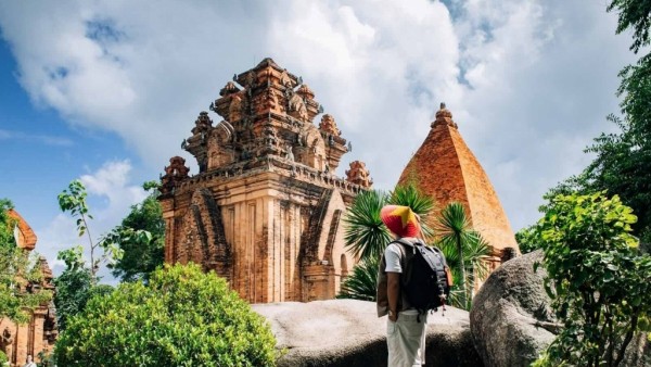 Du lịch Việt Nam lập kỷ lục đón gần 2,5 triệu khách quốc tế trong tháng 1/2026