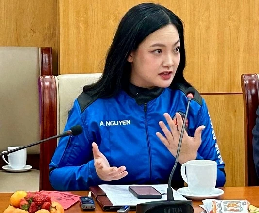 Nữ phi hành gia Amanda Nguyễn truyền cảm hứng chinh phục bầu trời tại quê hương