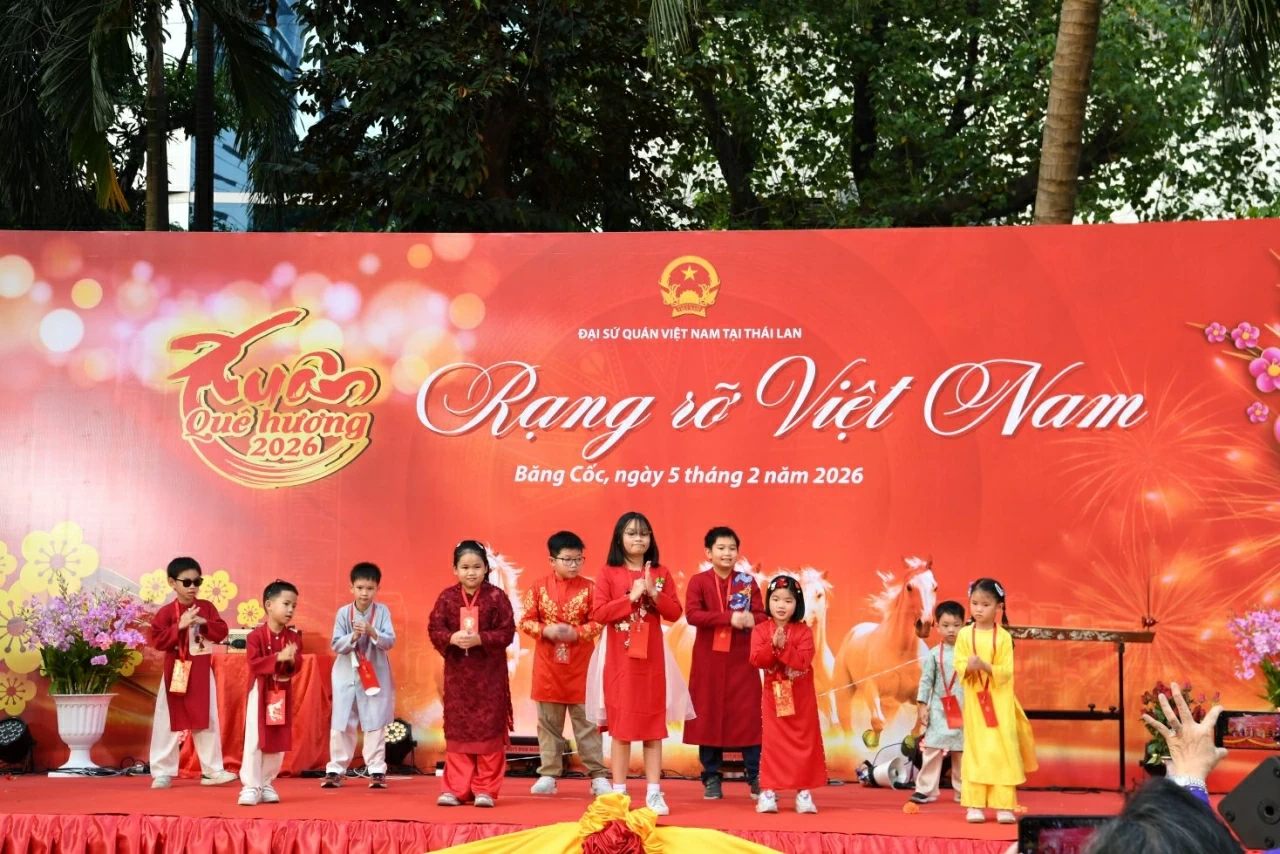 Tết cộng đồng ‘Rạng rỡ Việt Nam’ tại Thái Lan Tết cộng đồng ‘Rạng rỡ Việt Nam’ tại Thái Lan