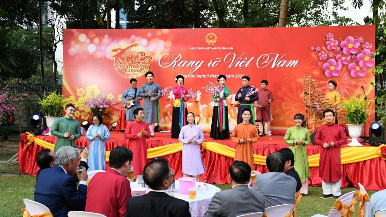 Tết cộng đồng ‘Rạng rỡ Việt Nam’ tại Thái Lan Tết cộng đồng ‘Rạng rỡ Việt Nam’ tại Thái Lan