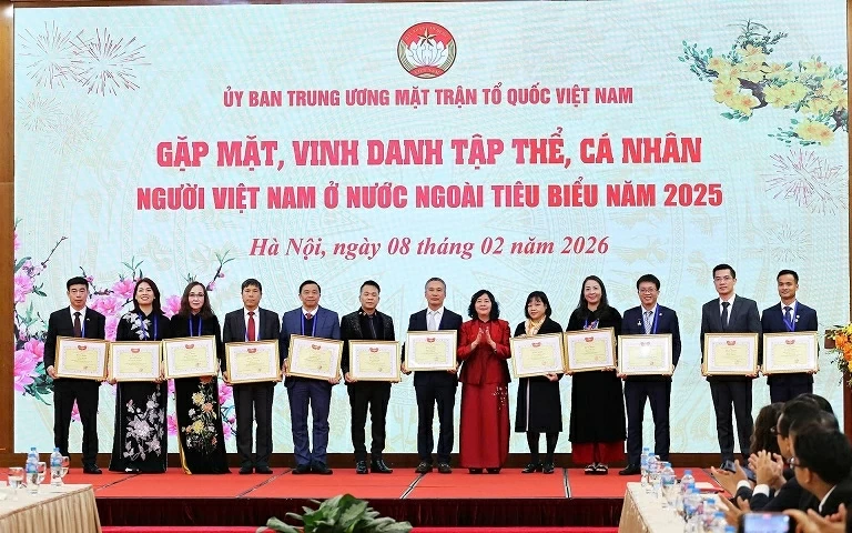 Uỷ ban Trung ương Mặt trận Tổ quốc Việt Nam gặp mặt và vinh danh các kiều bào tiêu biểu tham dự chương trình Xuân Quê hương 2026
