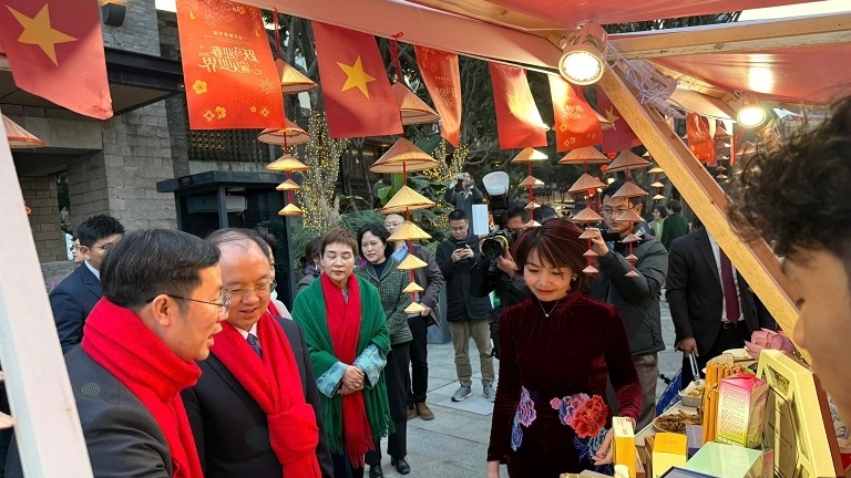 Quảng bá văn hóa, ẩm thực và sản phẩm Việt Nam tại Hội chợ quốc tế mùa Xuân Trùng Khánh, Trung Quốc