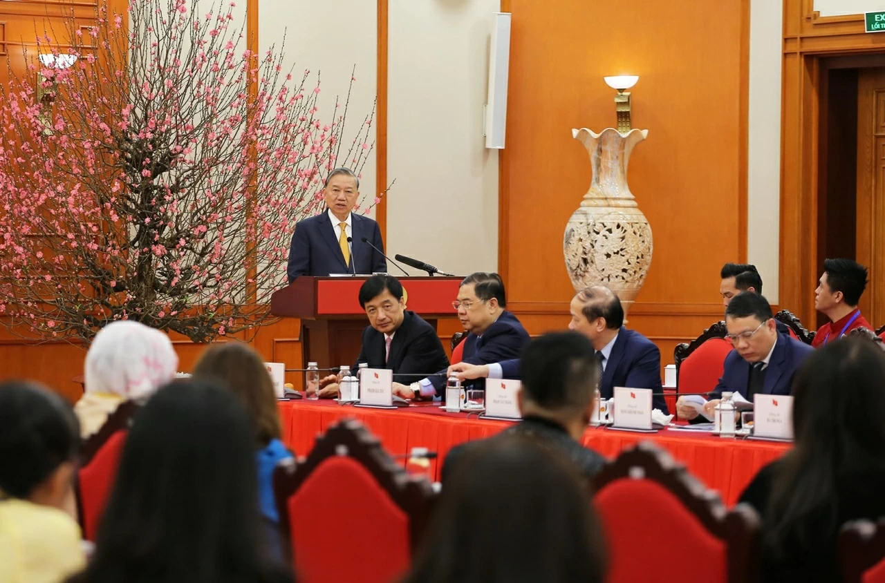 Tổng Bí thư Tô Lâm khẳng định Kiều bào là nguồn lực quan trọng của khối đại đoàn kết toàn dân tộc. (Ảnh: Thành Long) Tổng Bí thư Tô Lâm khẳng định Kiều bào là nguồn lực quan trọng của khối đại đoàn kết toàn dân tộc. (Ảnh: Thành Long)