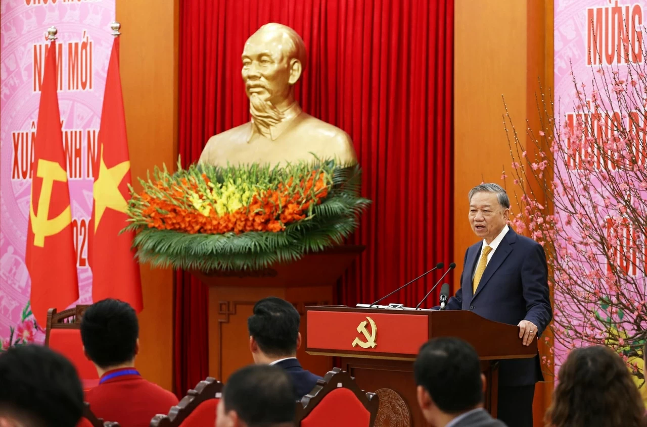 Trong không khí chuẩn bị đón Tết nguyên đán, Tổng Bí thư gửi lời thăm hỏi ân cần tới toàn thể đồng bào ta ở nước ngoài. (Ảnh: Thành Long)