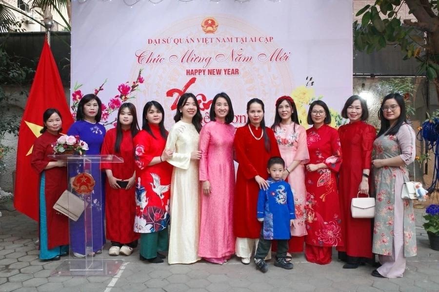 Xuân Quê hương ấm áp tại Ai Cập