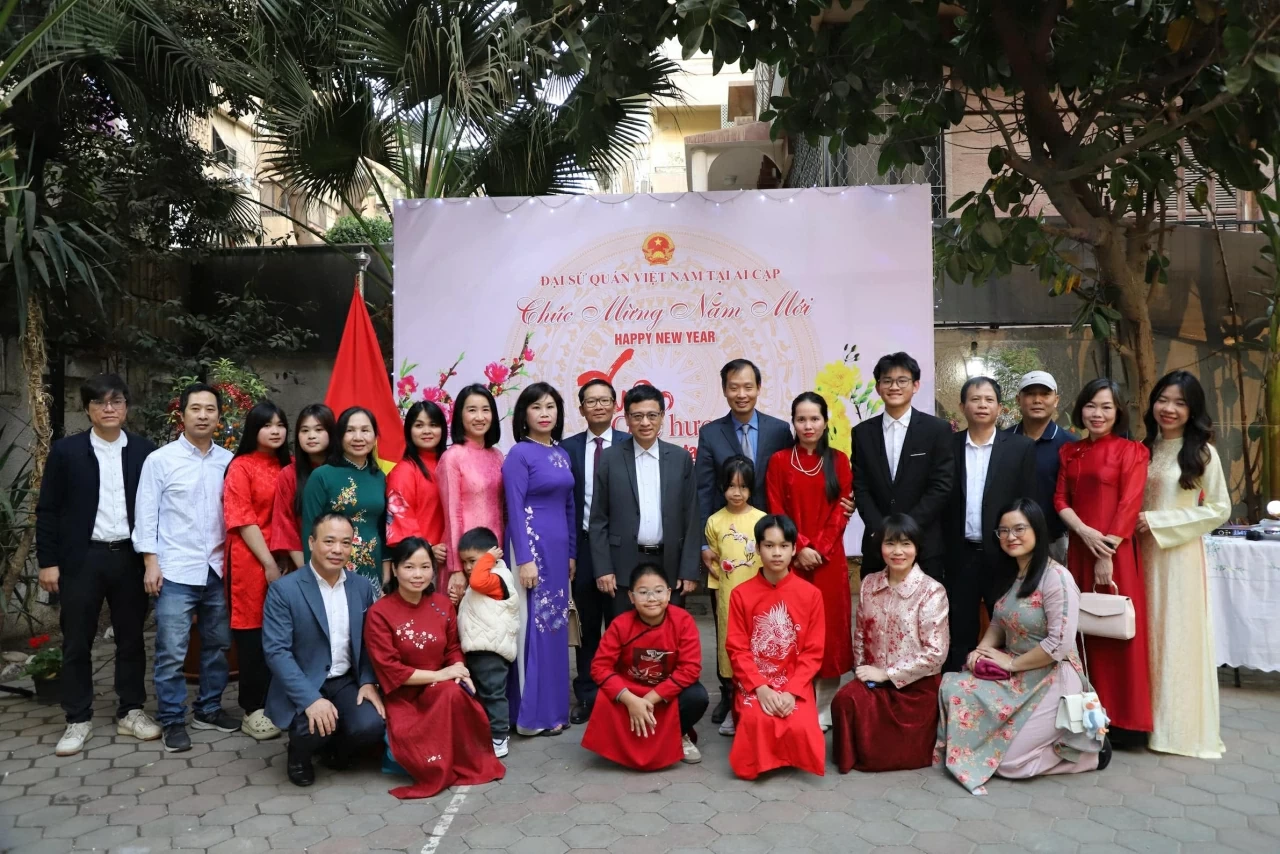 Xuân Quê hương ấm áp tại Ai Cập