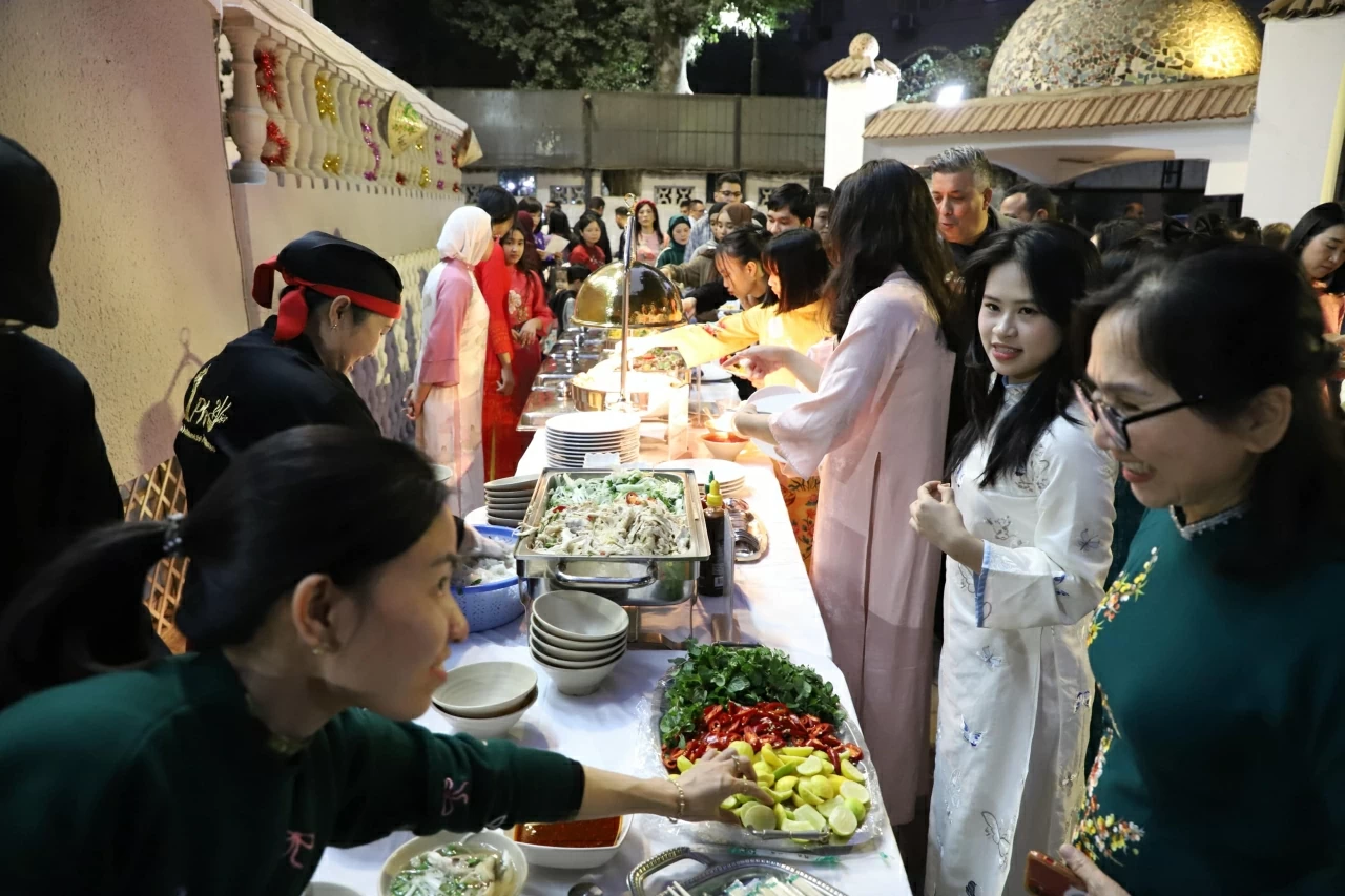 Xuân Quê hương ấm áp tại Ai Cập Xuân Quê hương ấm áp tại Ai Cập