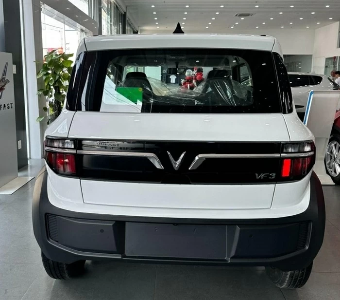 Về vận hành, VF 3 Plus giữ nguyên cấu hình so với bản Eco. Về vận hành, VF 3 Plus giữ nguyên cấu hình so với bản Eco.