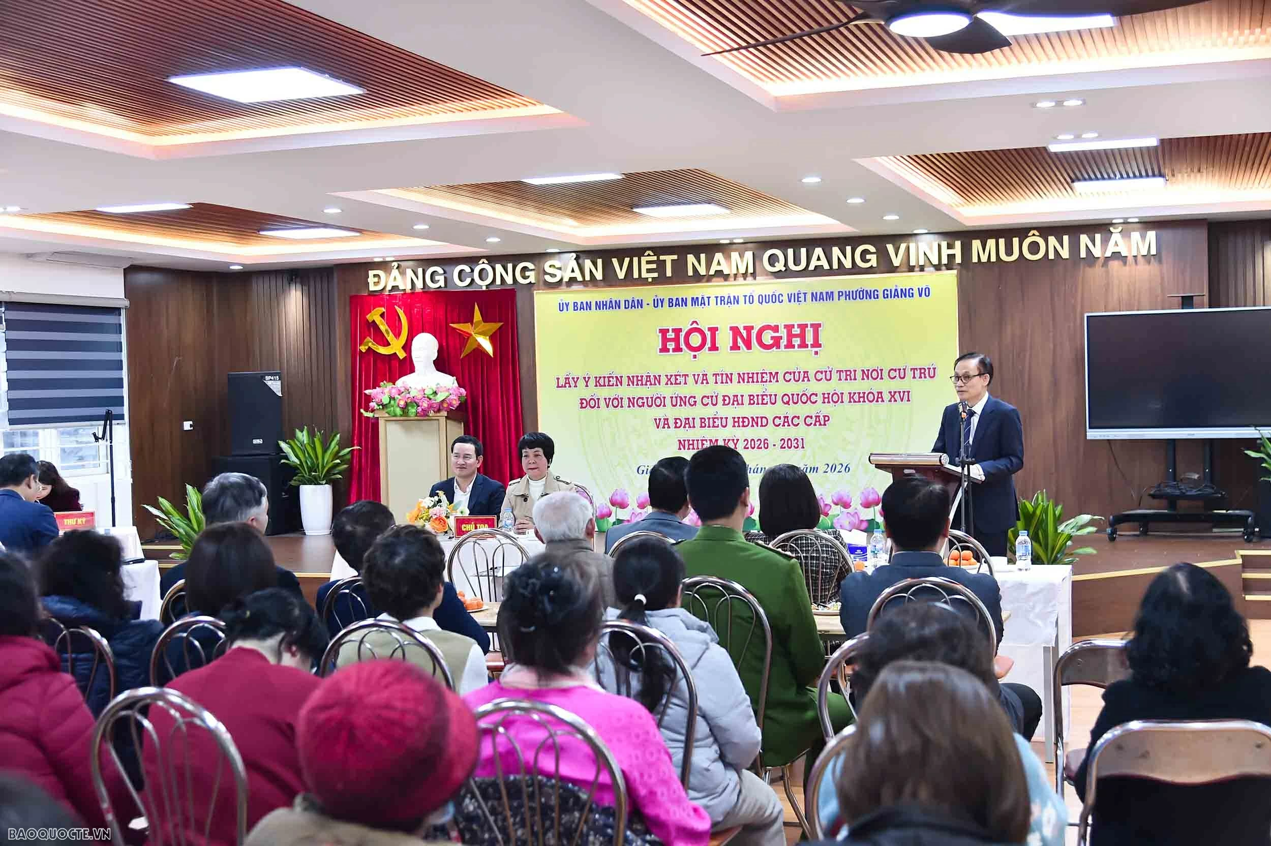 Cử tri phường Giảng Võ tín nhiệm cao Bộ trưởng Bộ Ngoại giao Lê Hoài Trung ứng cử đại biểu Quốc hội khóa XVI