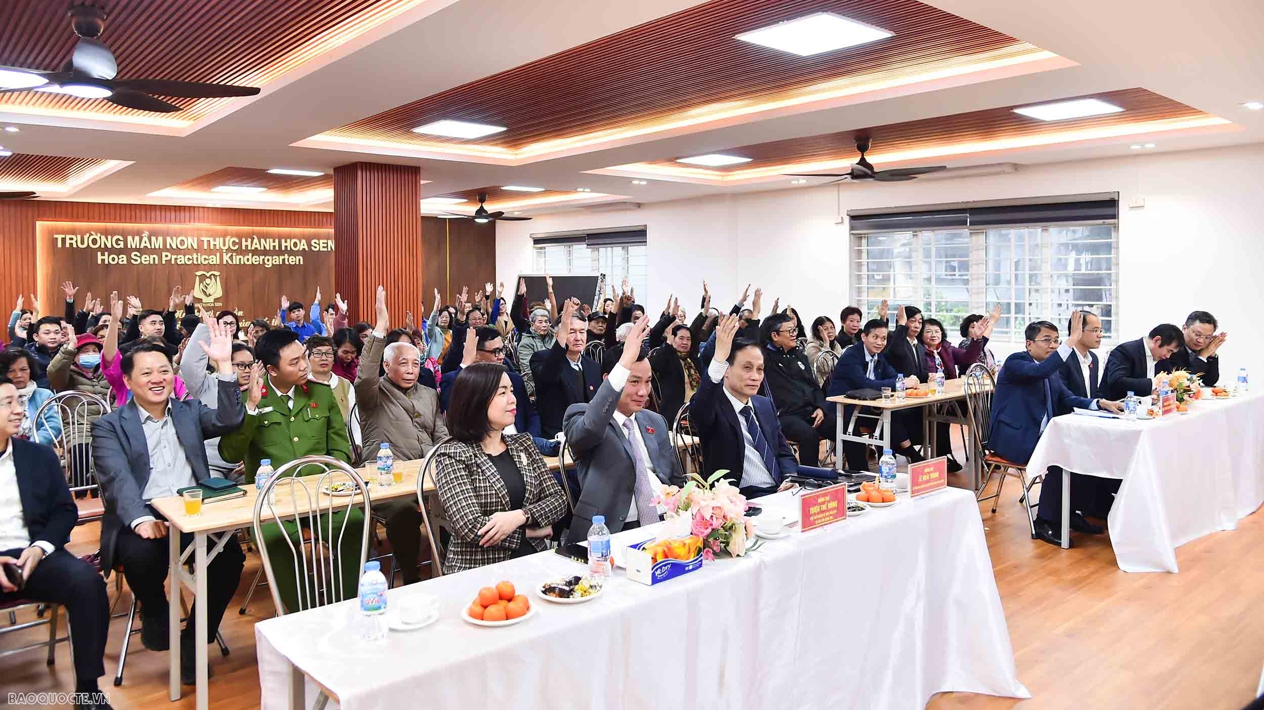 Cử tri phường Giảng Võ tín nhiệm cao Bộ trưởng Bộ Ngoại giao Lê Hoài Trung ứng cử đại biểu Quốc hội khóa XVI