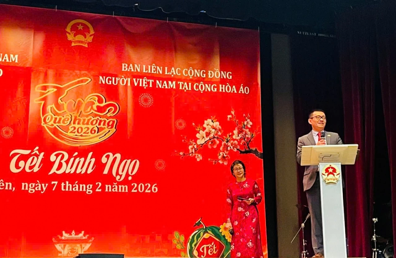 Đại sứ quán Việt Nam tại Áo tổ chức Xuân Quê hương: Hướng về nguồn cội, gắn kết tự hào, đồng hành khát vọng Đại sứ quán Việt Nam tại Áo tổ chức Xuân Quê hương: Hướng về nguồn cội, gắn kết tự hào, đồng hành khát vọng
