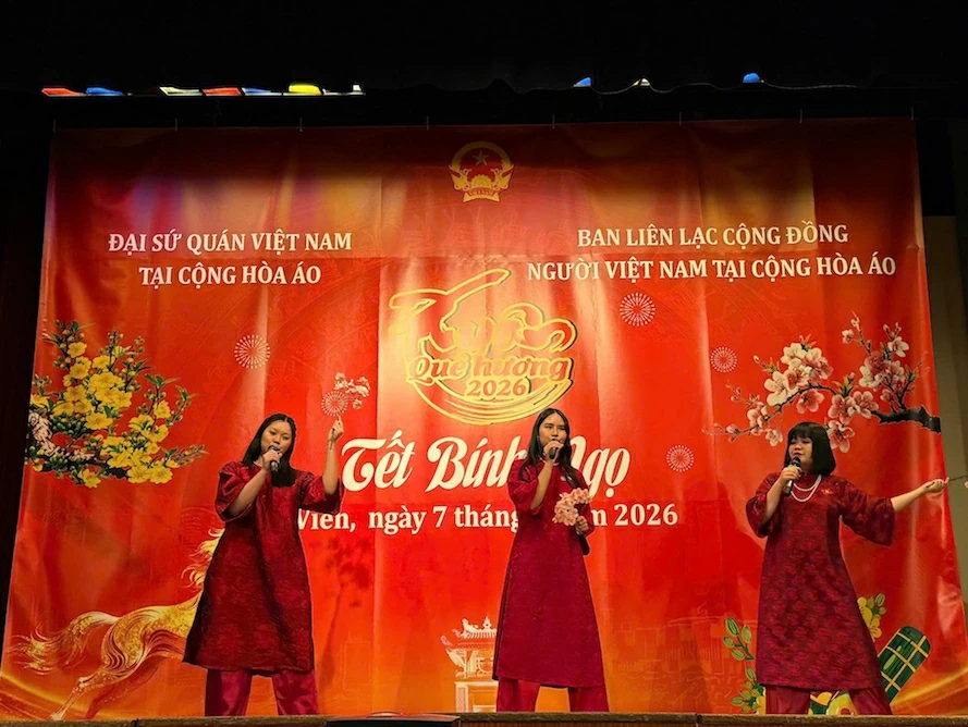 Đại sứ quán Việt Nam tại Áo tổ chức Xuân Quê hương: Hướng về nguồn cội, gắn kết tự hào, đồng hành khát vọng Đại sứ quán Việt Nam tại Áo tổ chức Xuân Quê hương: Hướng về nguồn cội, gắn kết tự hào, đồng hành khát vọng