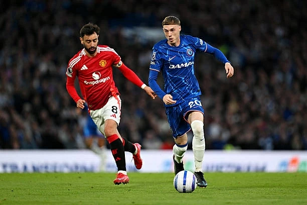 Fernandes lấy lòng Palmer, fan Man Utd mơ về ‘bom tấn’