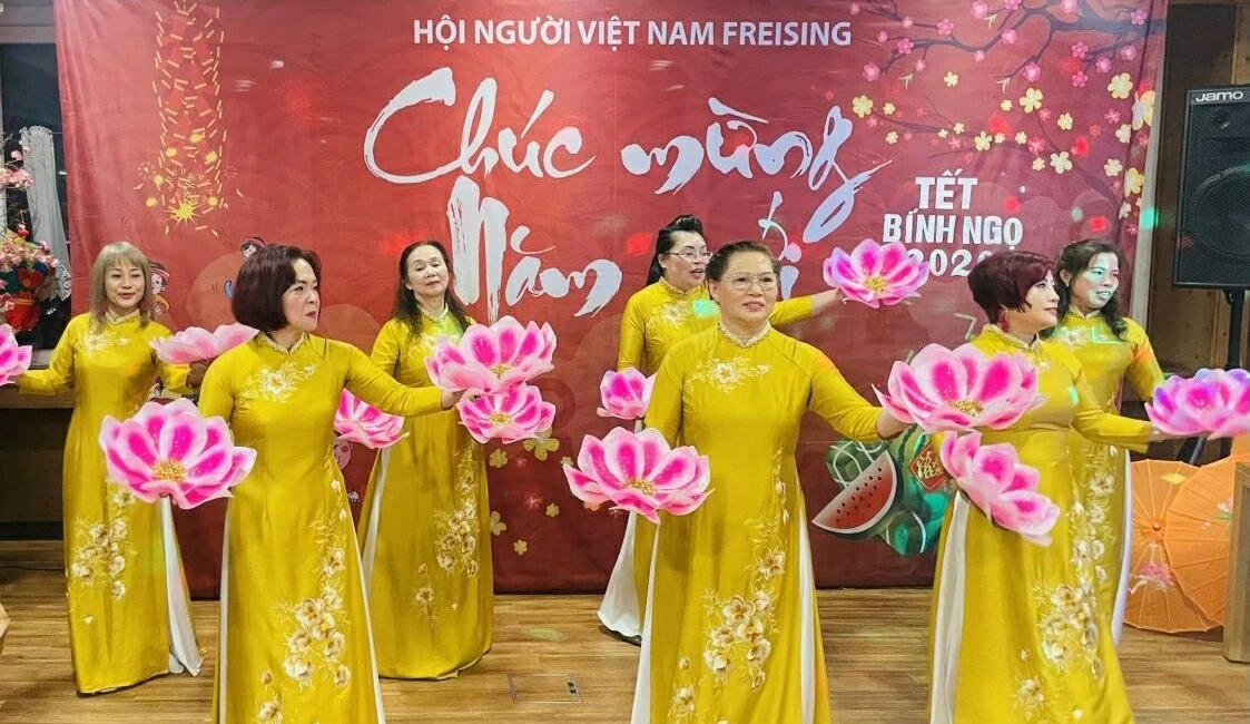 Hành trình 20 năm kết nối cộng đồng người Việt tại Freising Hành trình 20 năm kết nối cộng đồng người Việt tại Freising