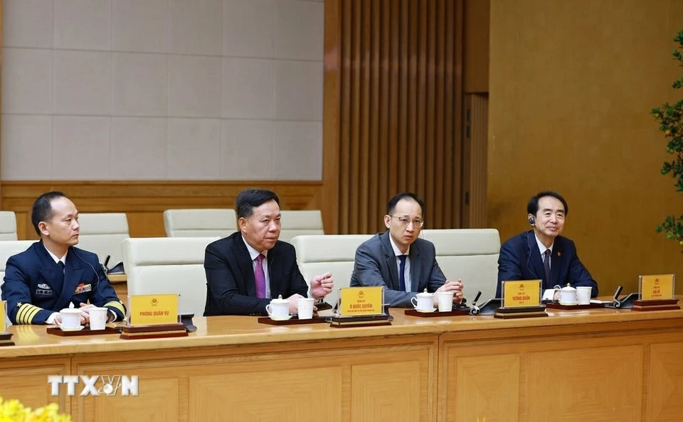 Thủ tướng Chính phủ Phạm Minh Chính tiếp Đại sứ Trung Quốc tại Việt Nam Hà Vĩ