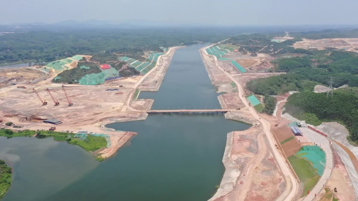 Trung Quốc tham vọng hoàn thành dự án kênh đào khổng lồ kết nối với thị trường xuất khẩu lớn nhất