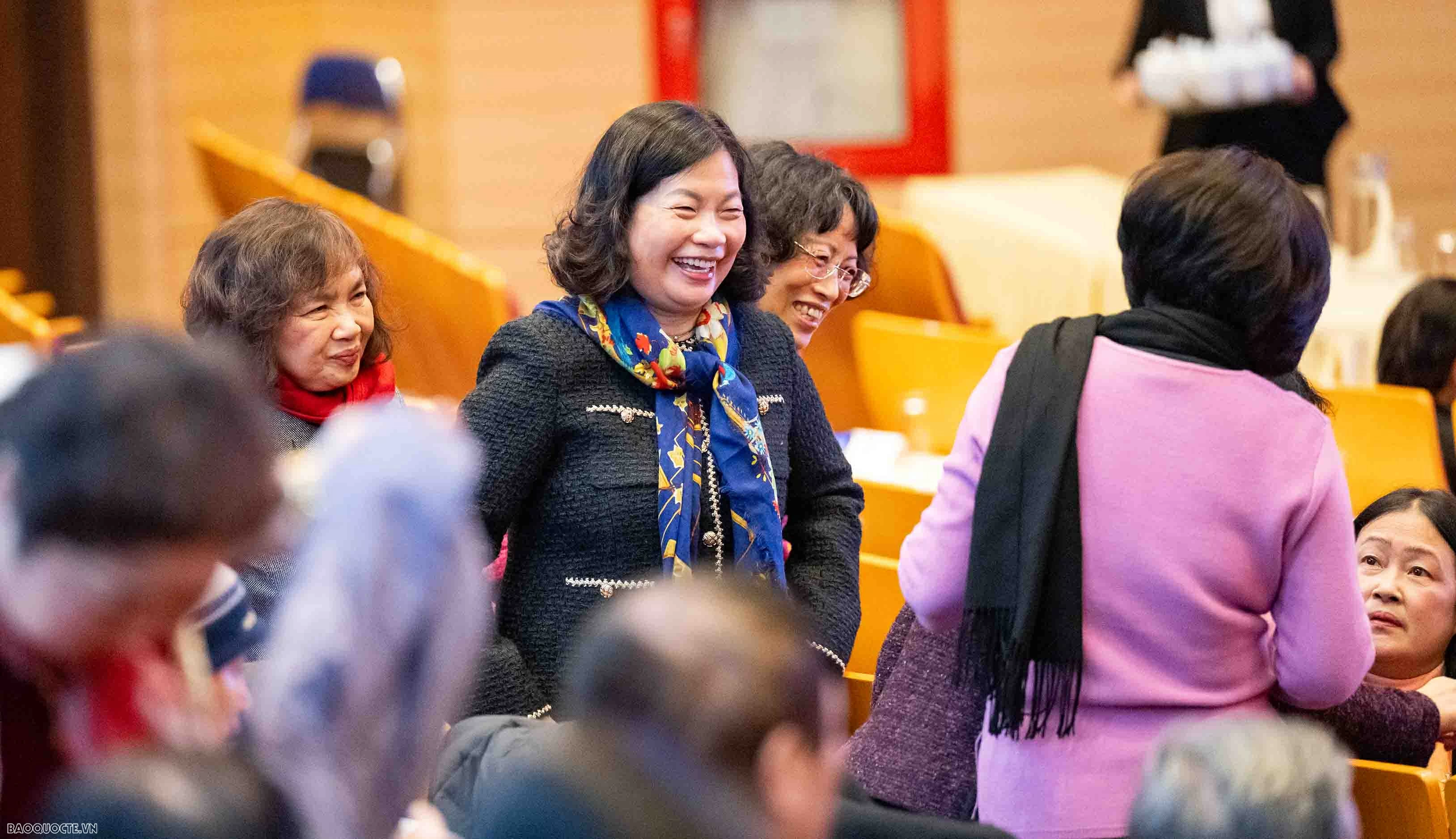 Bộ trưởng Ngoại giao Lê Hoài Trung gặp mặt mừng Xuân, mừng Thọ cán bộ hưu trí