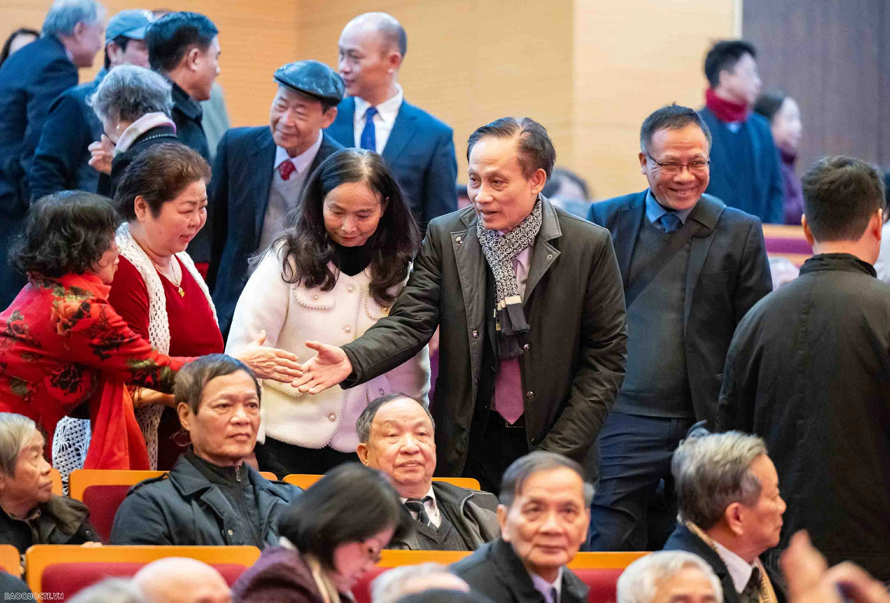 Bộ trưởng Ngoại giao Lê Hoài Trung gặp mặt mừng Xuân, mừng Thọ cán bộ hưu trí