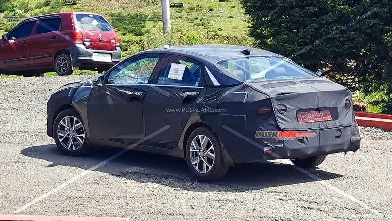 Hyundai Accent 2026 tiếp tục lộ diện với ngoại hình mới mẻ